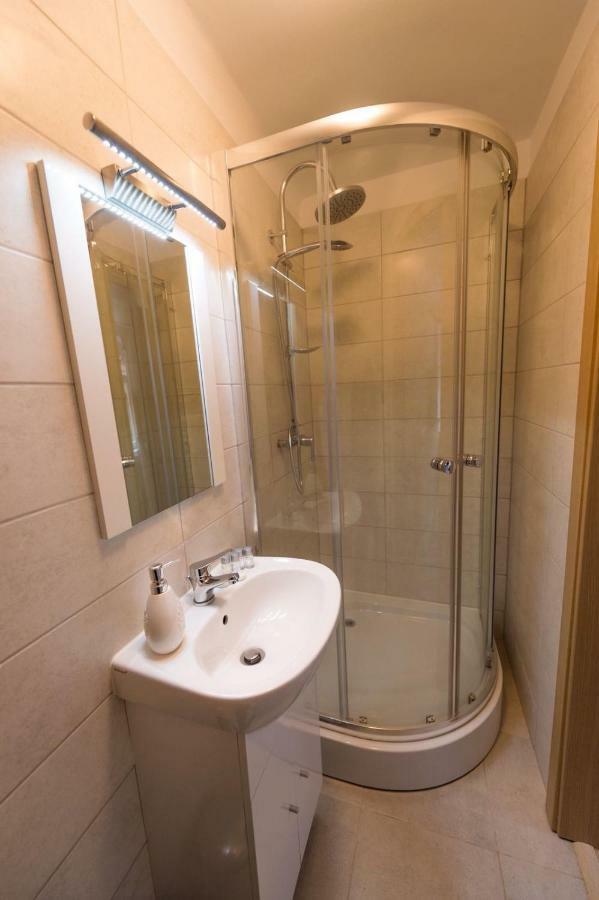 Casa Witting Apartamento Braşov Exterior foto